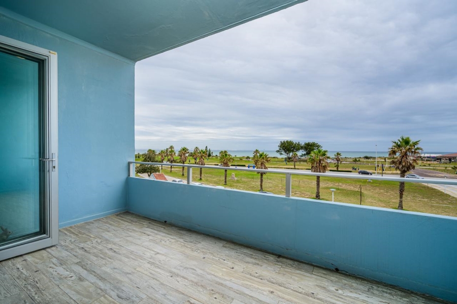 1 Bedroom Property for Sale in Summerstrand Eastern Cape